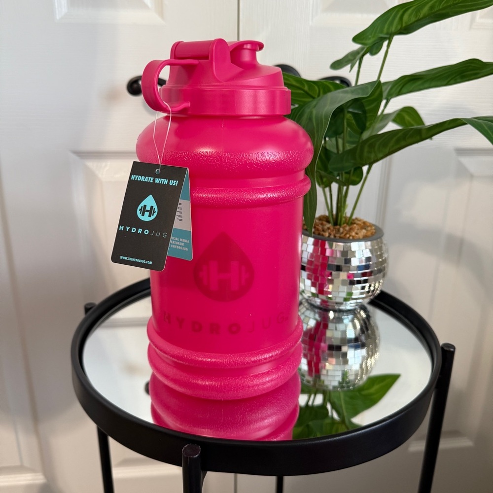 NWT HydroJug Classic in Pomegranate